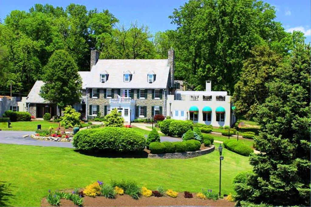 Bavarian Inn Shepherdstown Extérieur photo